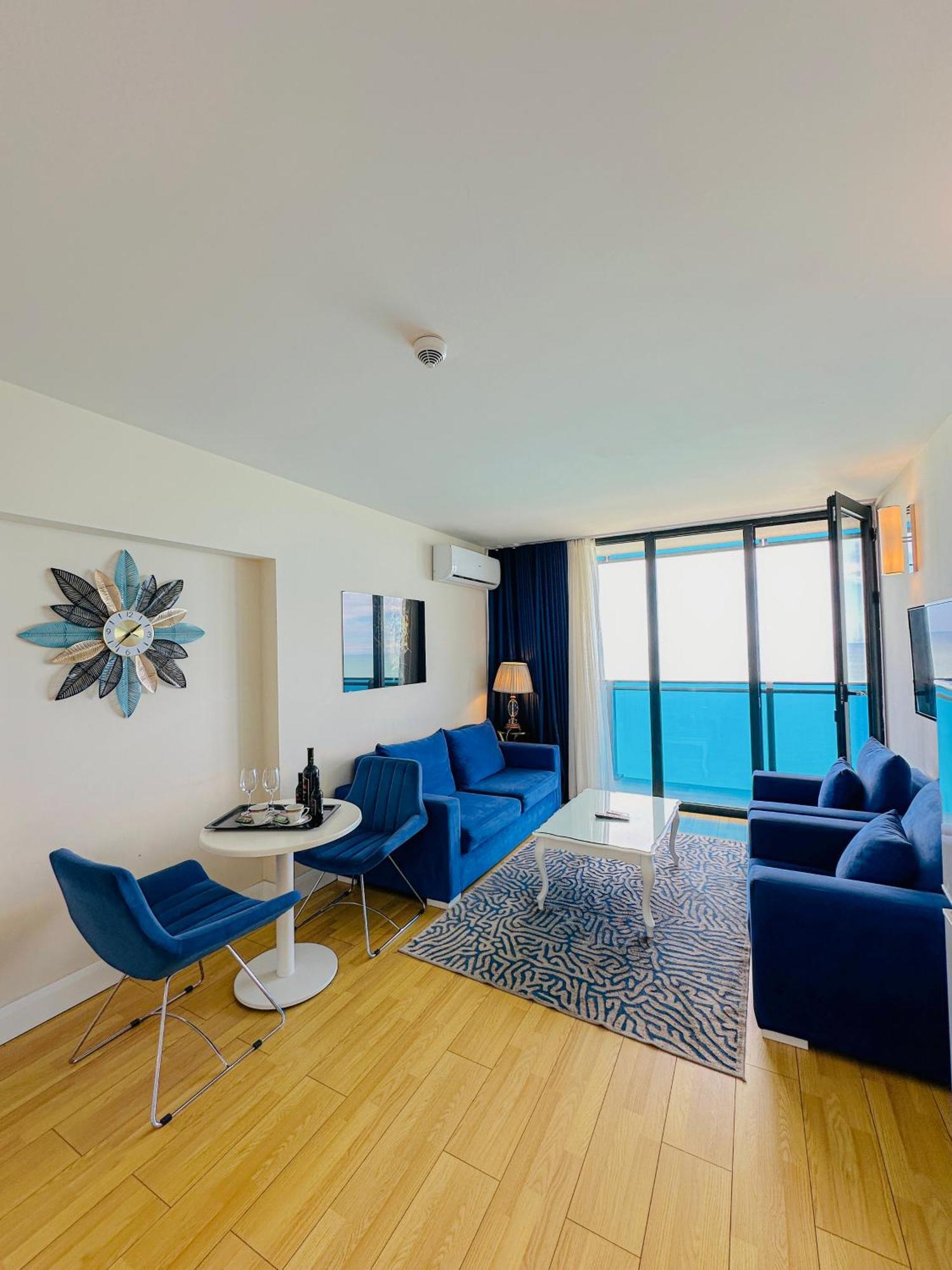 Seaside Vip Apartment Batumi